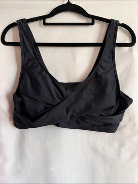 Twist-Front Black Swim Bikini Top - Unbranded